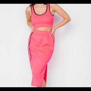 Neon pink 2 piece set $40